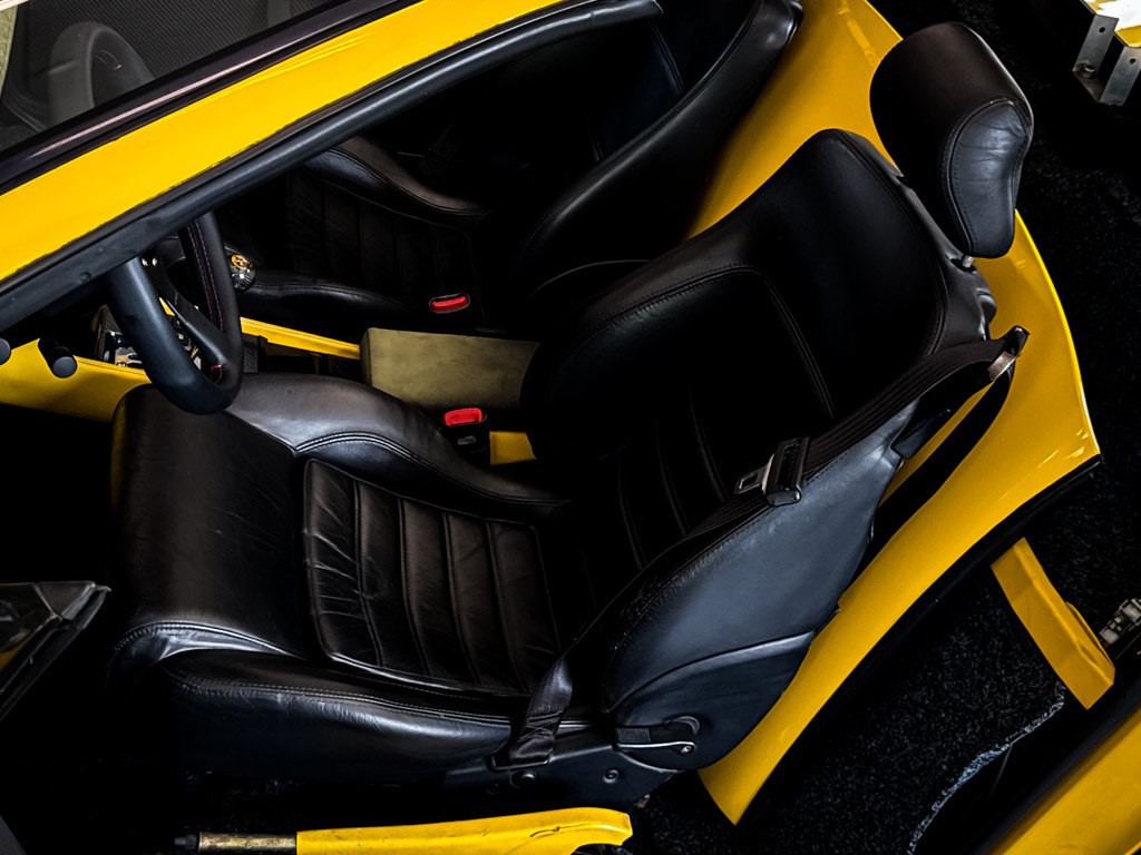 1990 Ferrari 348 Image 25