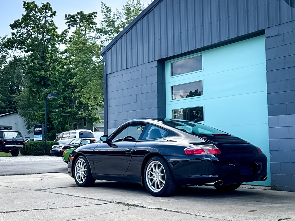 2002 Porsche 911 Image 4