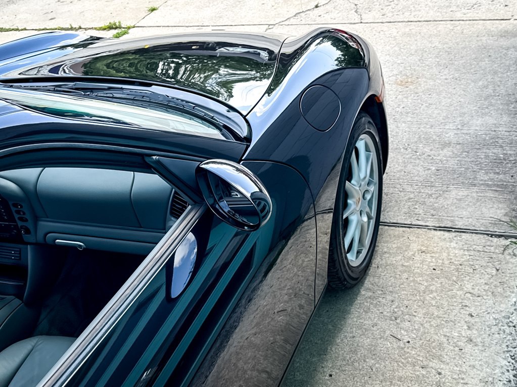 2002 Porsche 911 Image 10