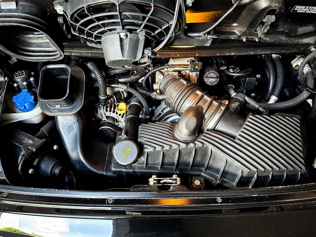 2002 Porsche 911 Image 25
