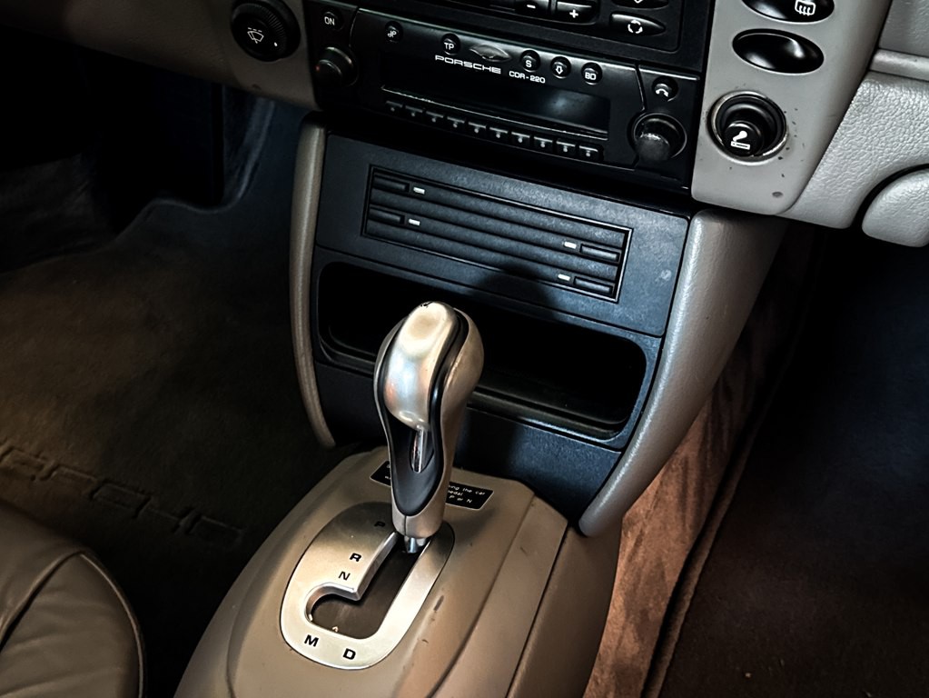 2002 Porsche 911 Image 33