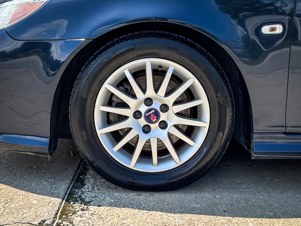 2009 Saab 9-3 Image 5