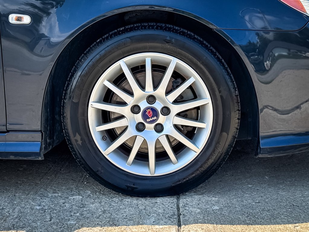 2009 Saab 9-3 Image 13