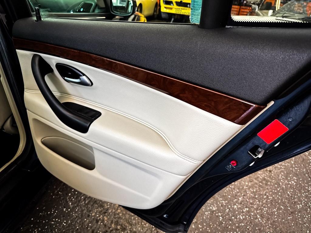 2009 Saab 9-3 Image 25