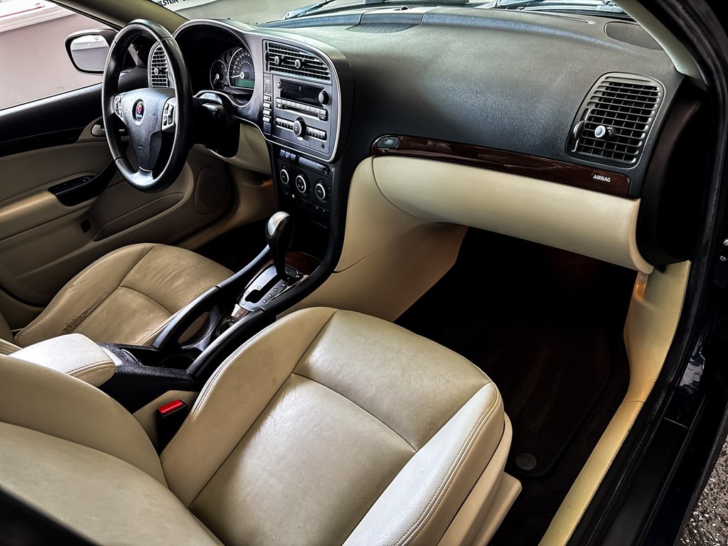 2009 Saab 9-3 Image 27