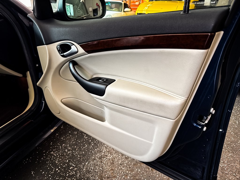 2009 Saab 9-3 Image 28