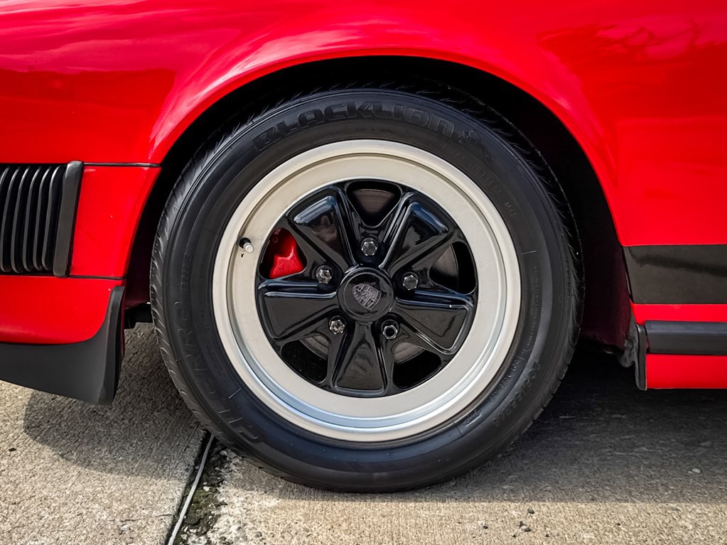 1987 Porsche 911 Image 5