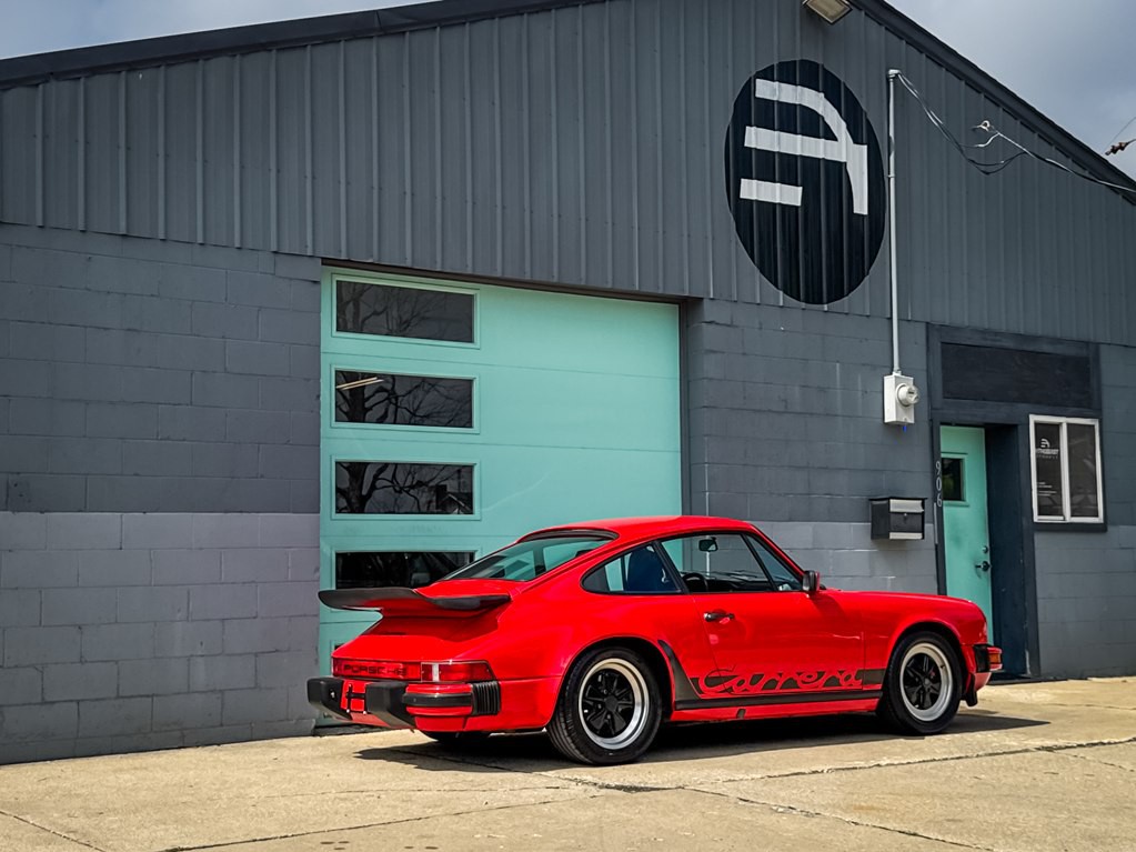 1987 Porsche 911 Image 11