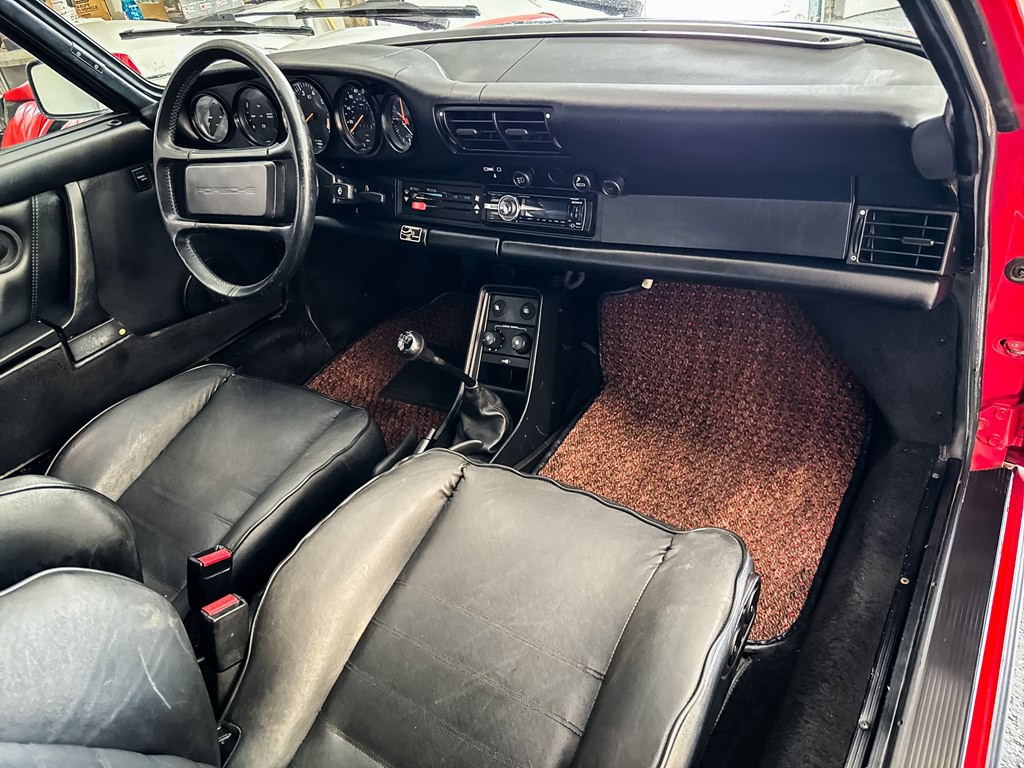 1987 Porsche 911 Image 28