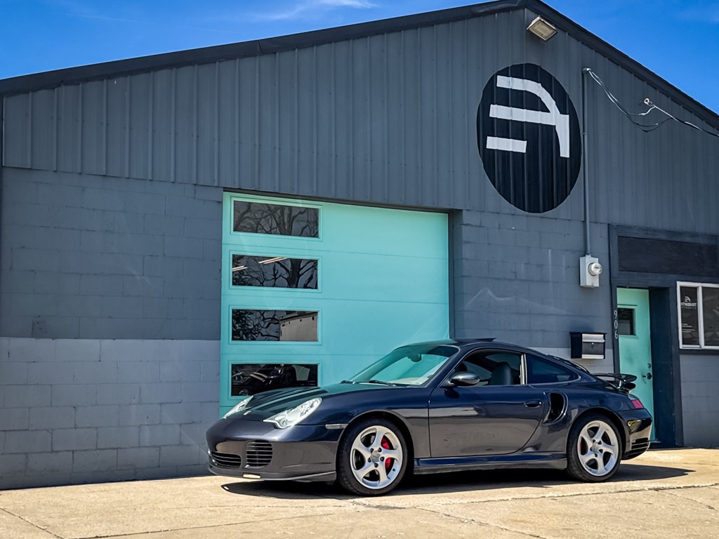 2004 Porsche 911 Image 2
