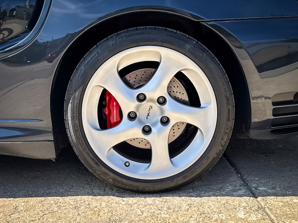2004 Porsche 911 Image 6