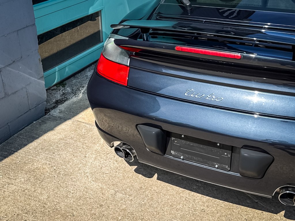 2004 Porsche 911 Image 14