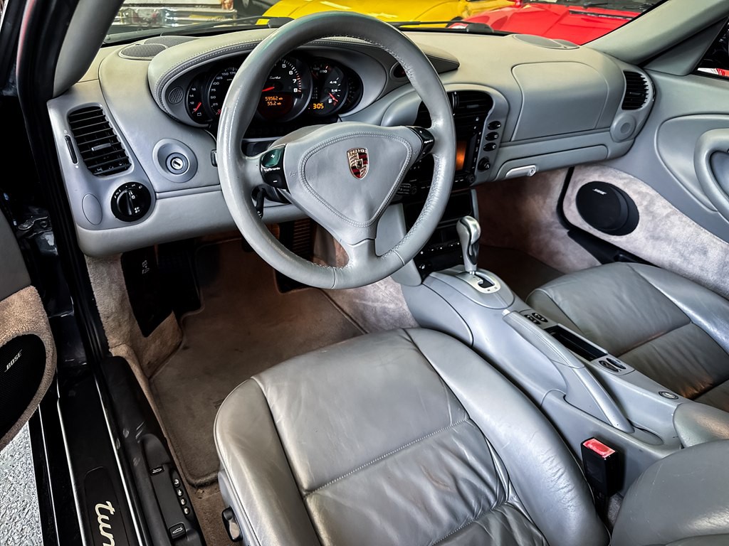 2004 Porsche 911 Image 22