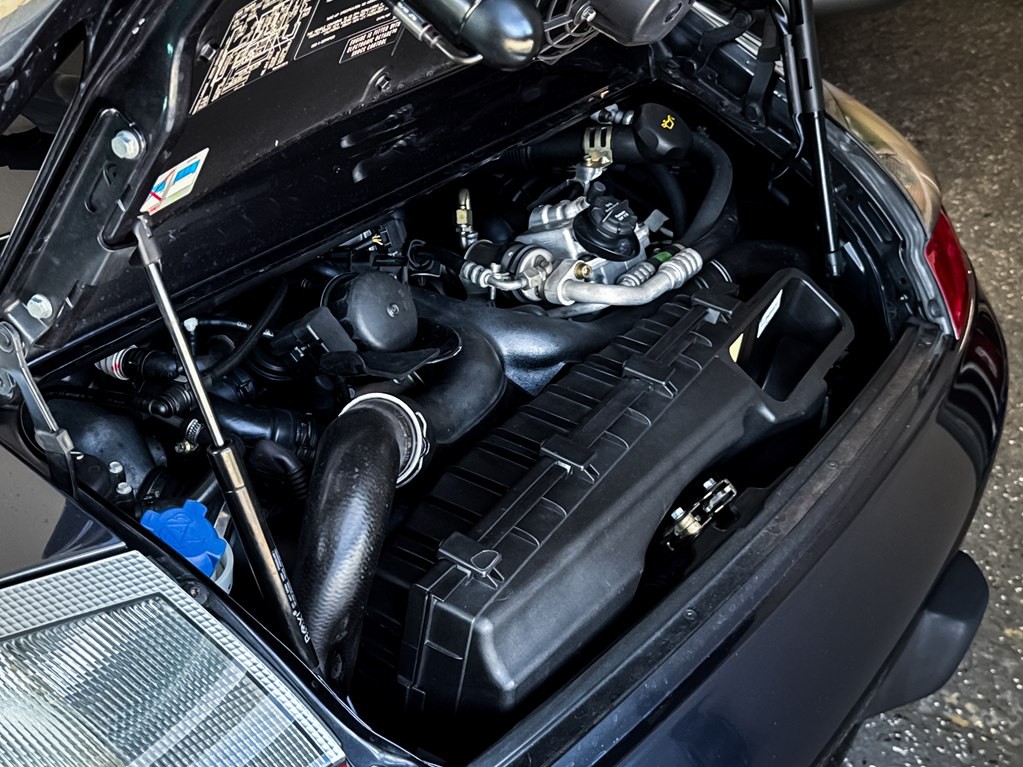 2004 Porsche 911 Image 28