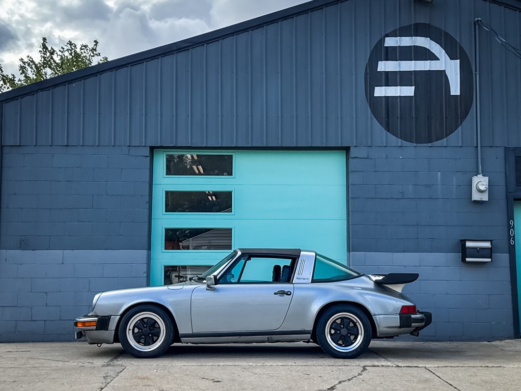 1983 Porsche 911 Image 3