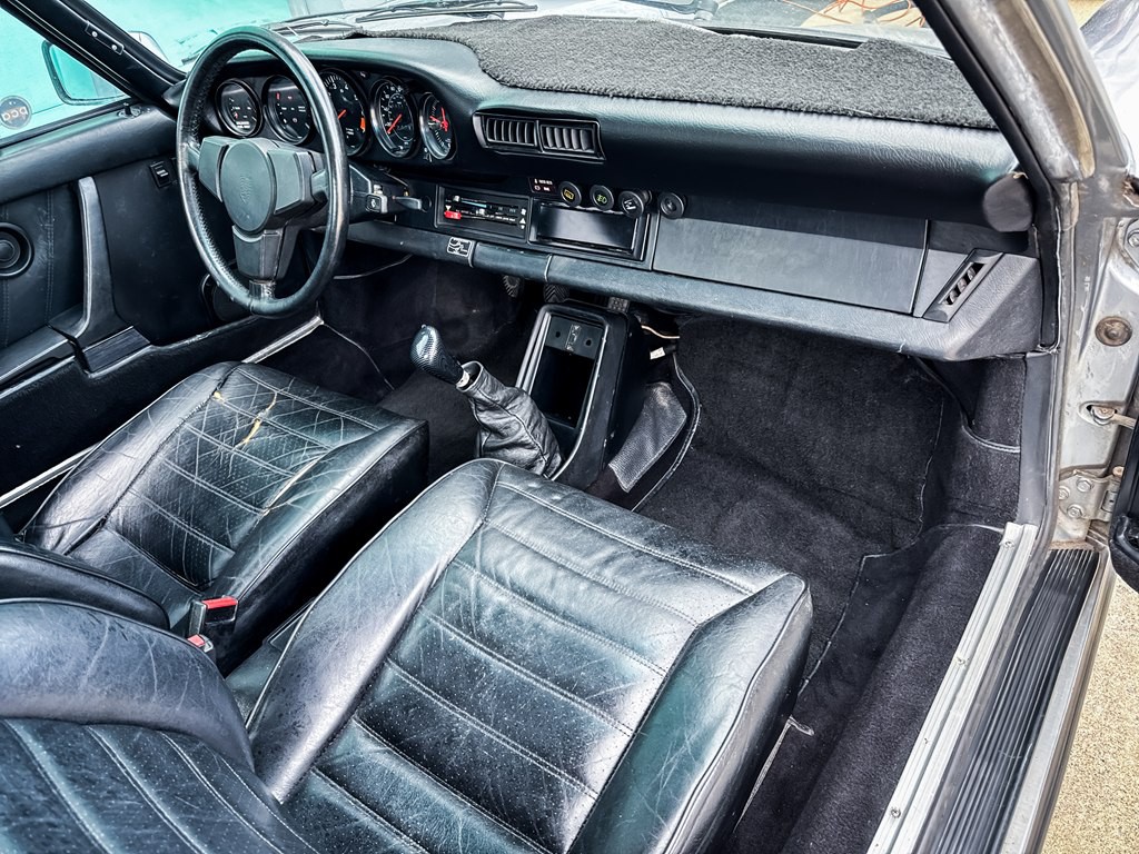 1983 Porsche 911 Image 21