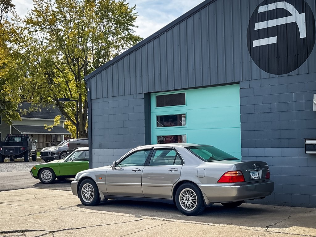 2000 Honda Legend Image 2