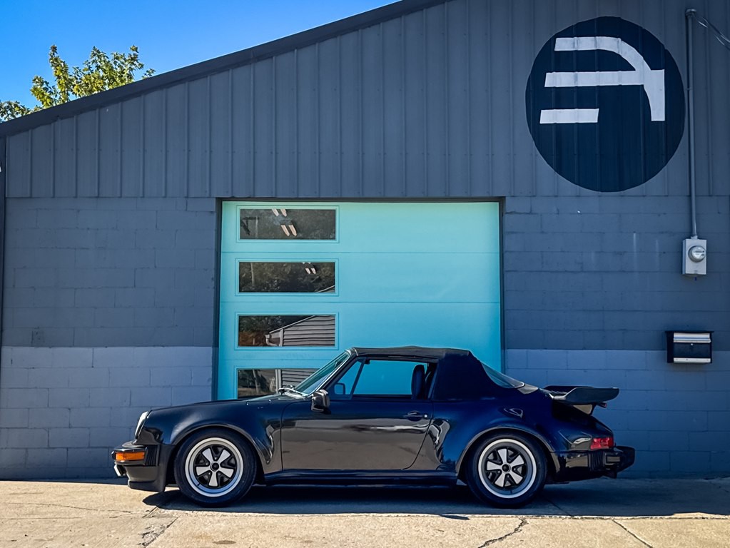 1979 Porsche 911 Image 2