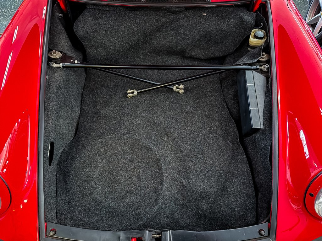 1974 Porsche 911 Image 32