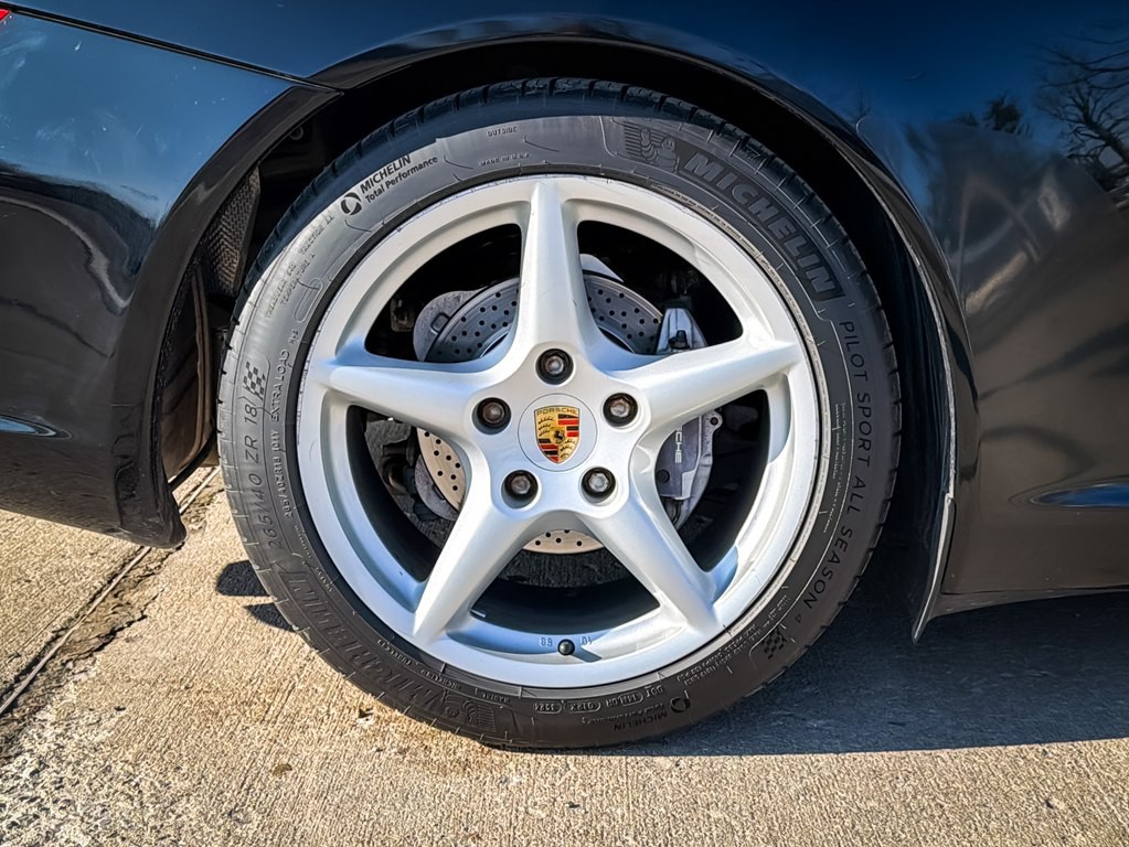 2005 Porsche 911 Image 12