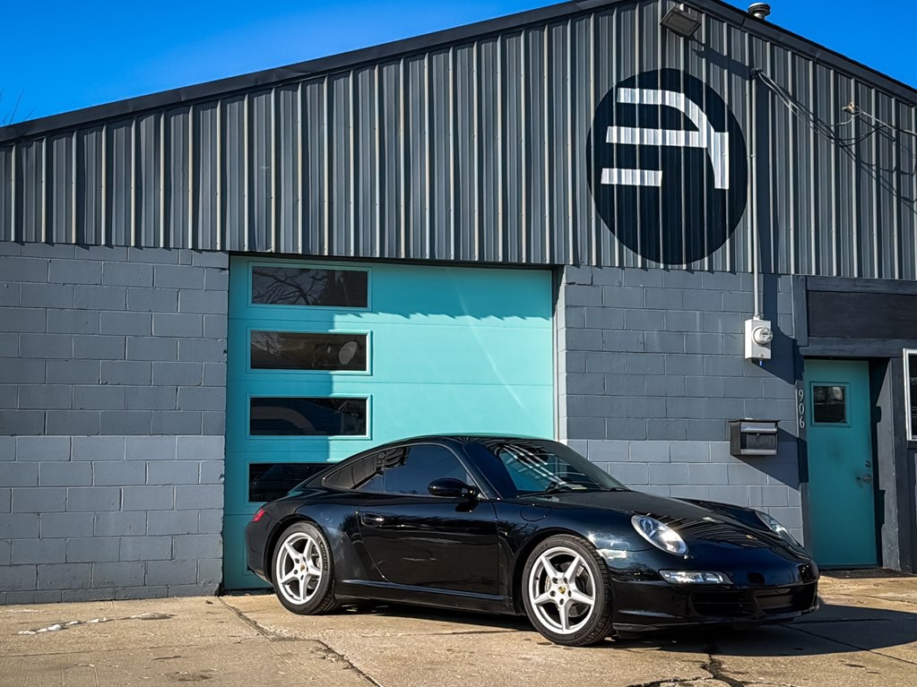 2005 Porsche 911 Image 1