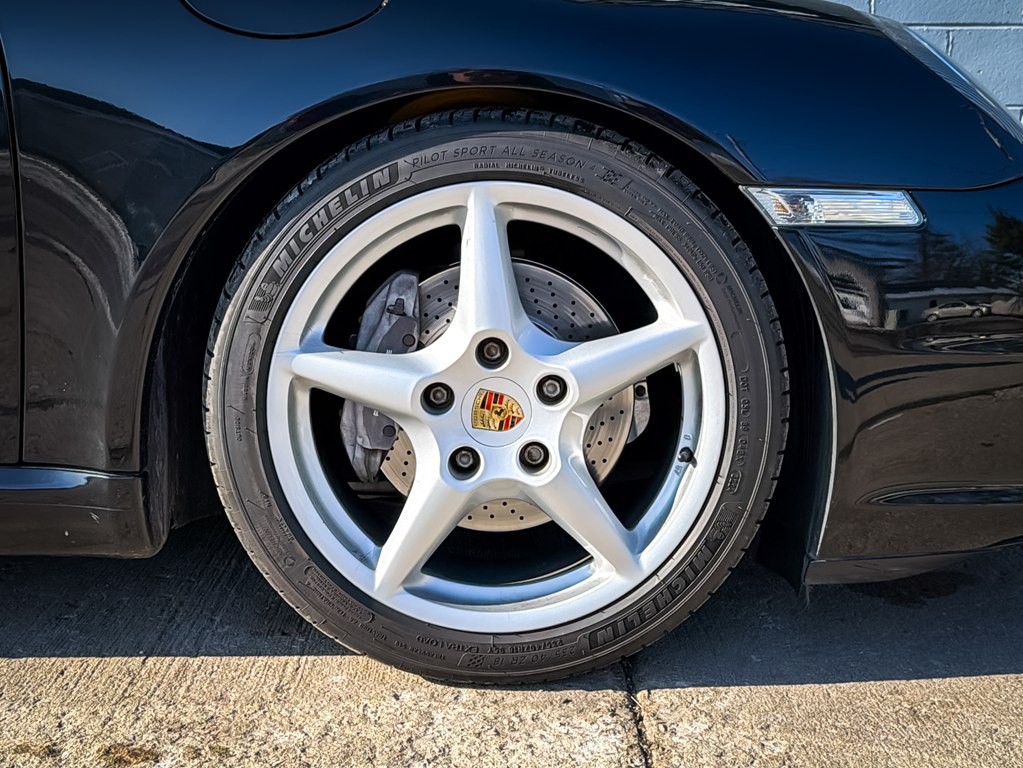 2005 Porsche 911 Image 13