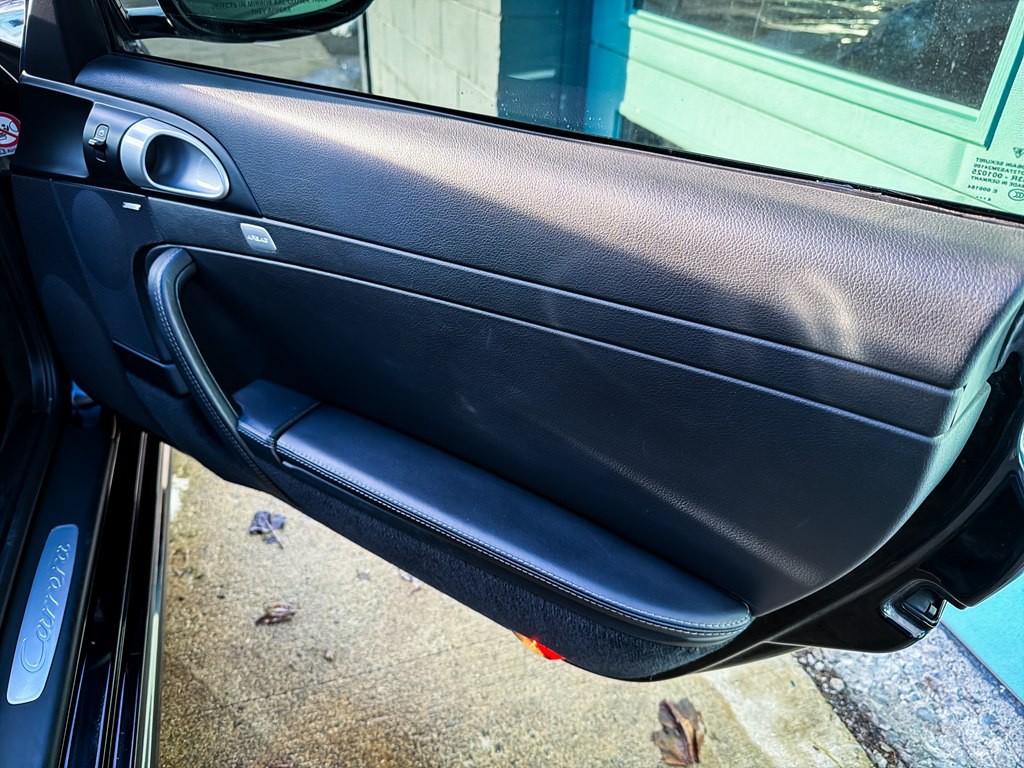 2005 Porsche 911 Image 22