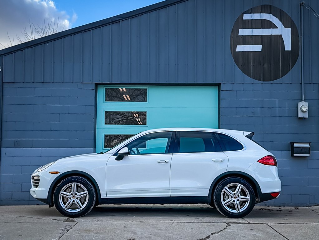 2013 Porsche Cayenne Image 3