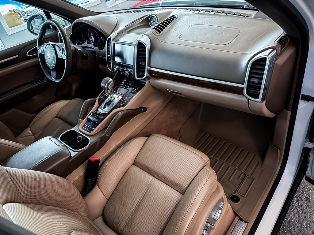 2013 Porsche Cayenne Image 27