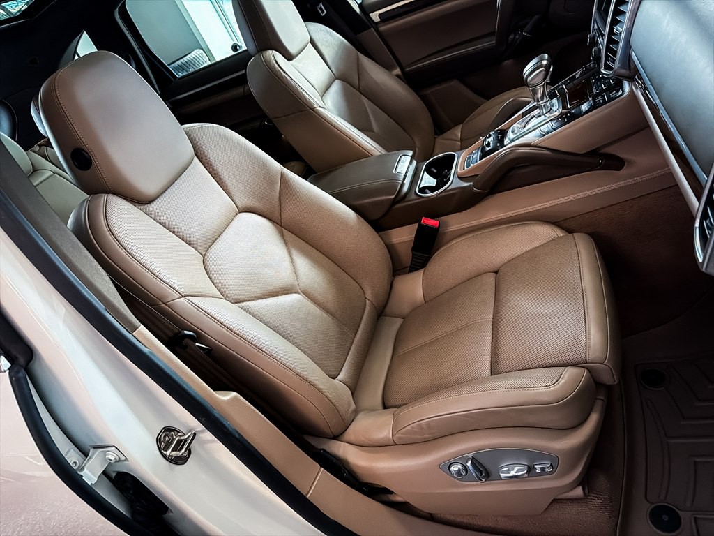 2013 Porsche Cayenne Image 29