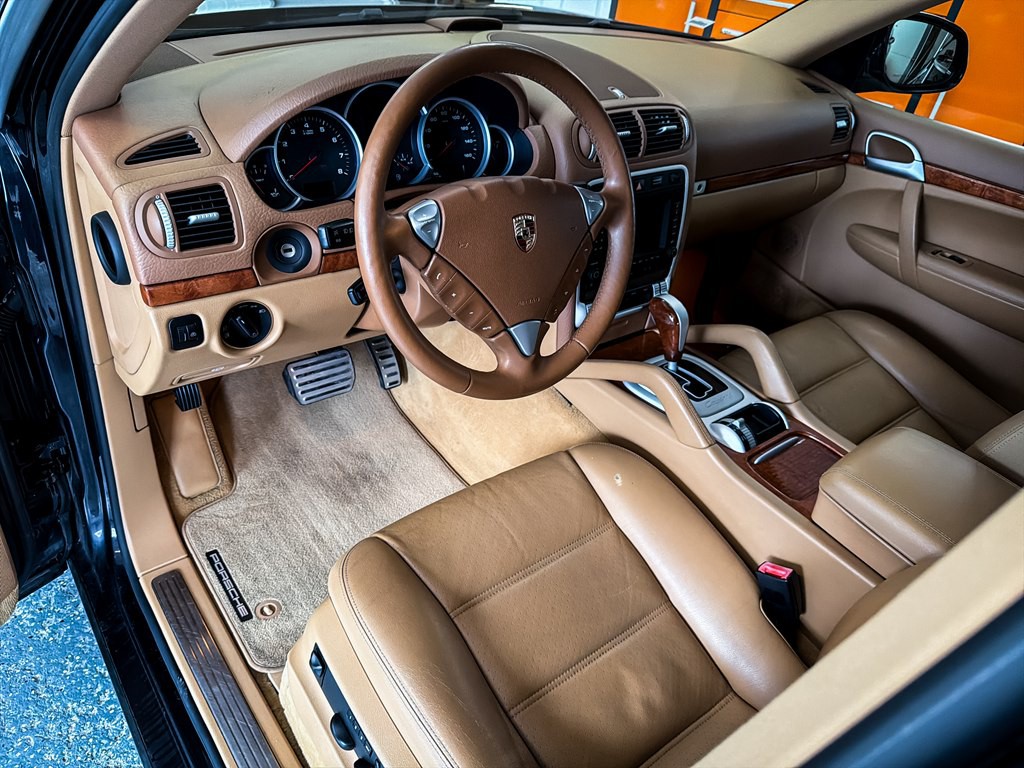 2006 Porsche Cayenne Image 12