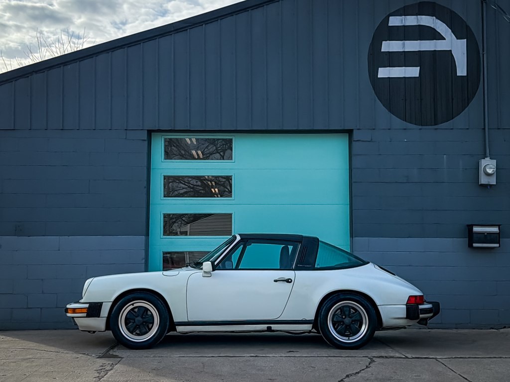 1985 Porsche 911 Image 3