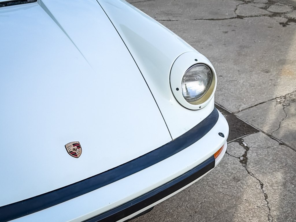 1985 Porsche 911 Image 8