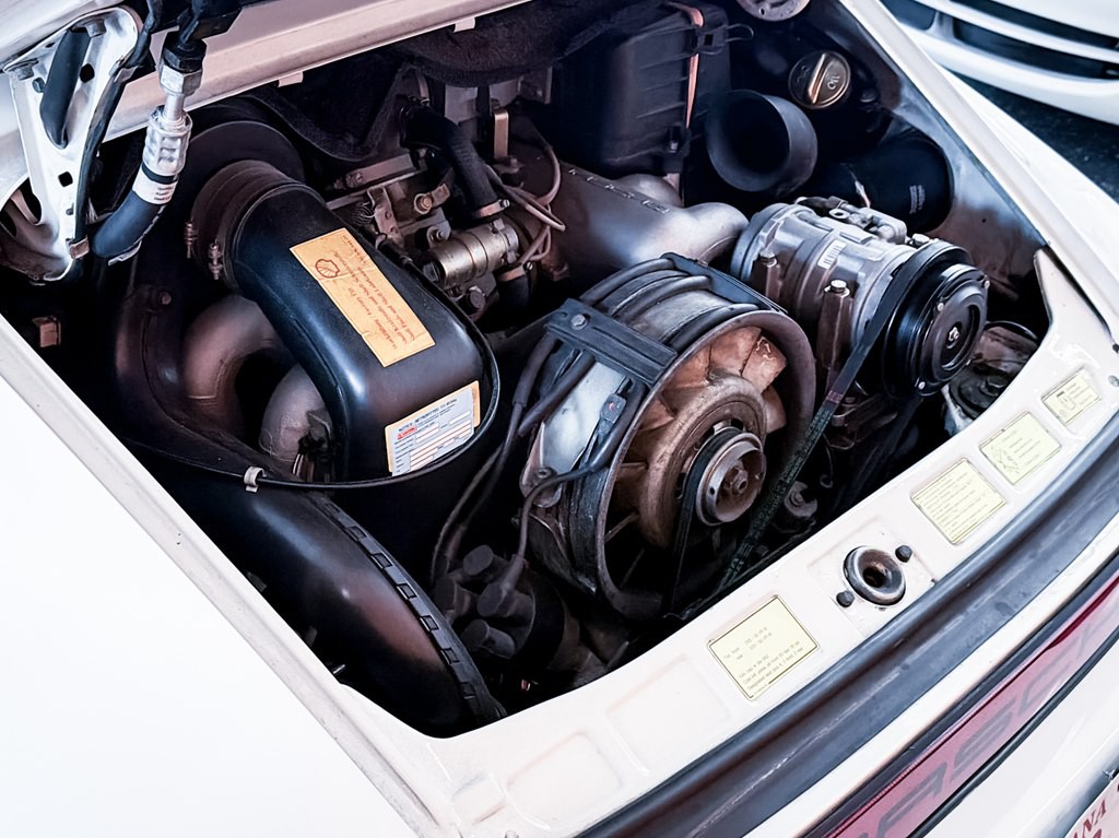 1985 Porsche 911 Image 31