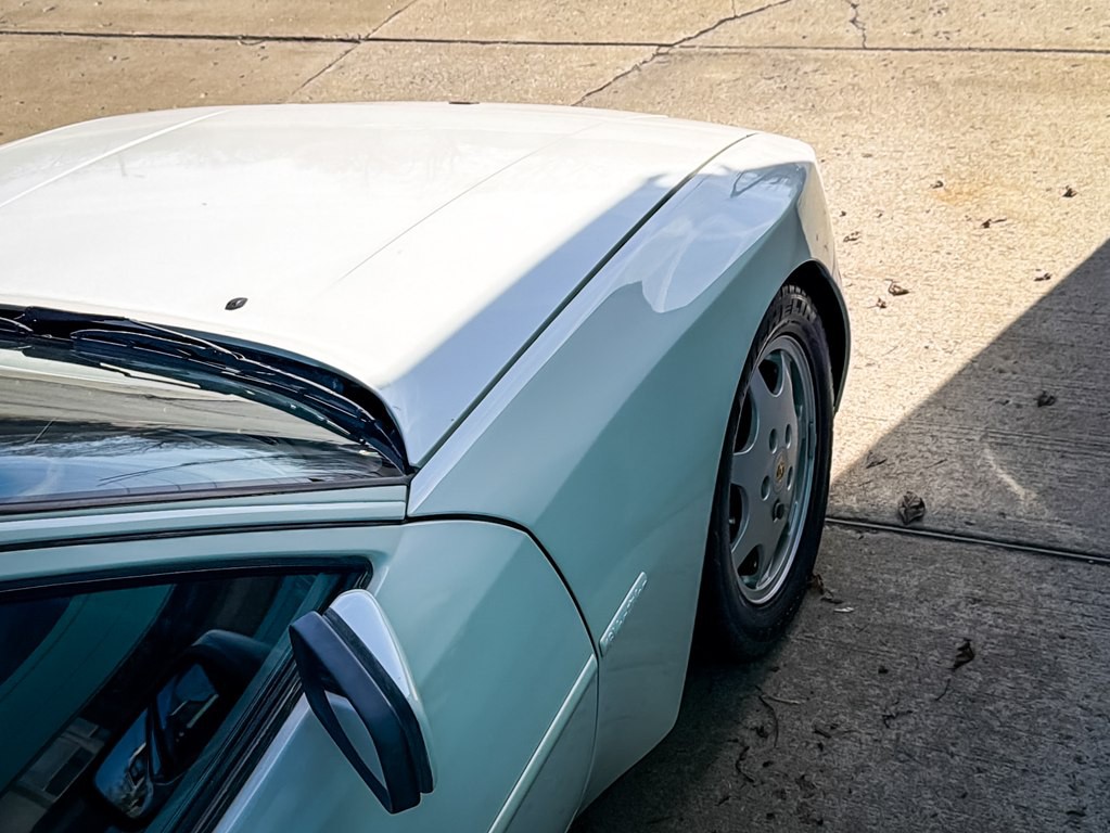 1989 Porsche 944 Image 10