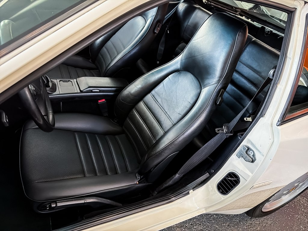 1989 Porsche 944 Image 22