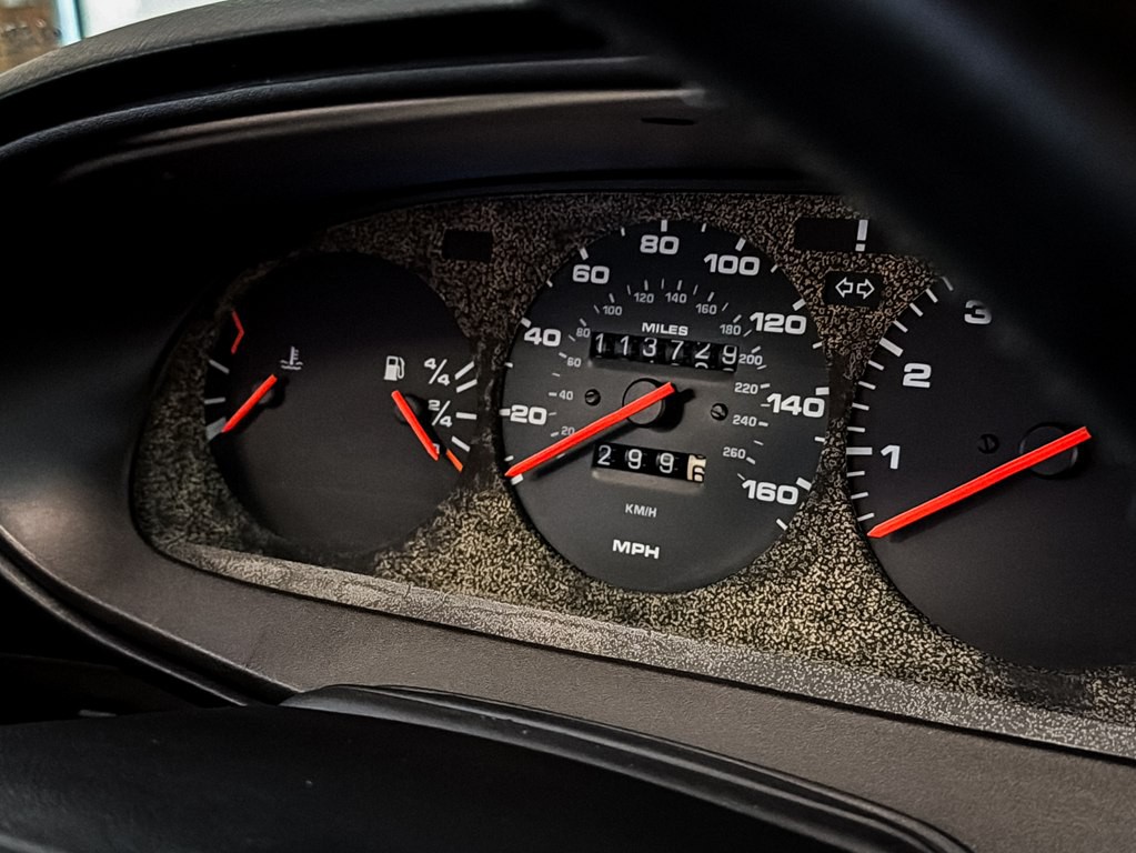 1989 Porsche 944 Image 32