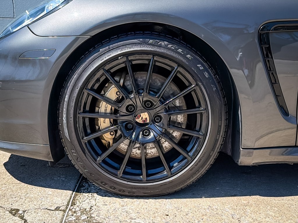 2014 Porsche Panamera Image 5