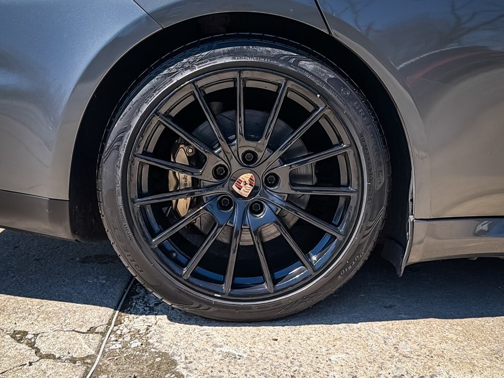 2014 Porsche Panamera Image 14