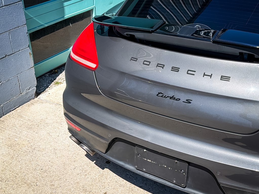 2014 Porsche Panamera Image 16