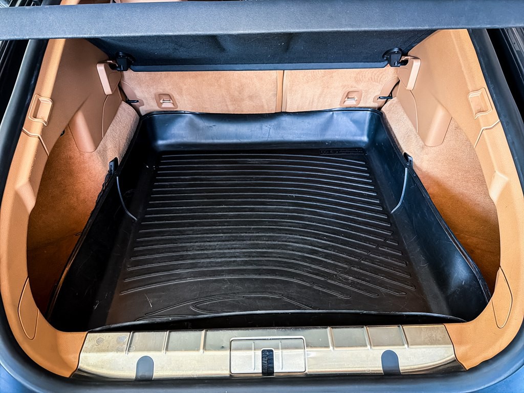 2014 Porsche Panamera Image 27