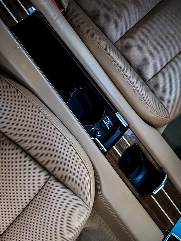 2014 Porsche Panamera Image 33