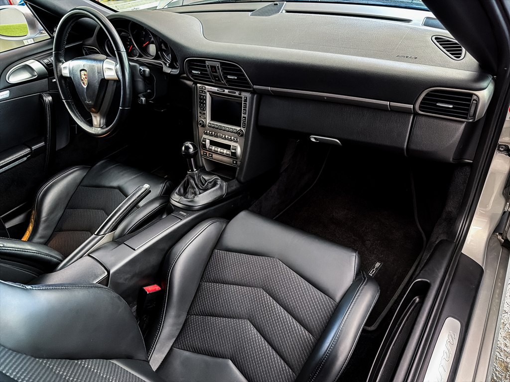 2006 Porsche 911 Image 32