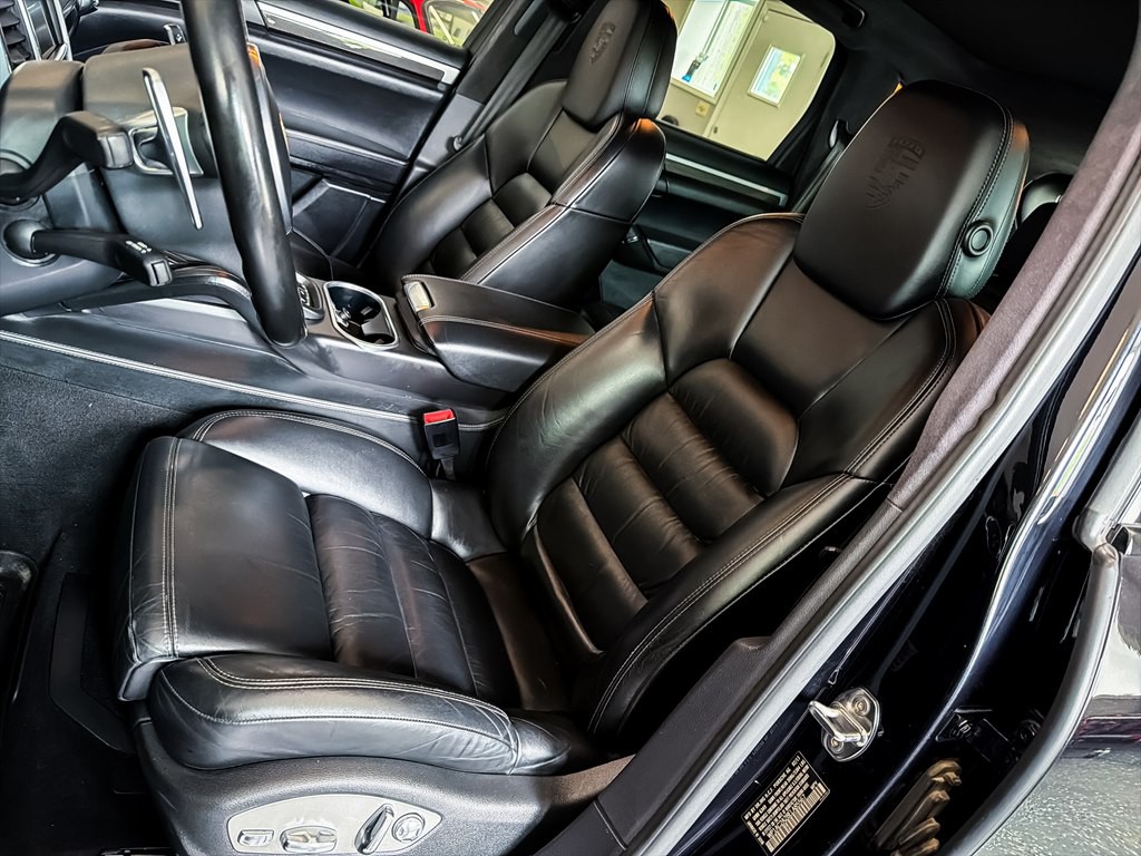 2014 Porsche Cayenne Image 4