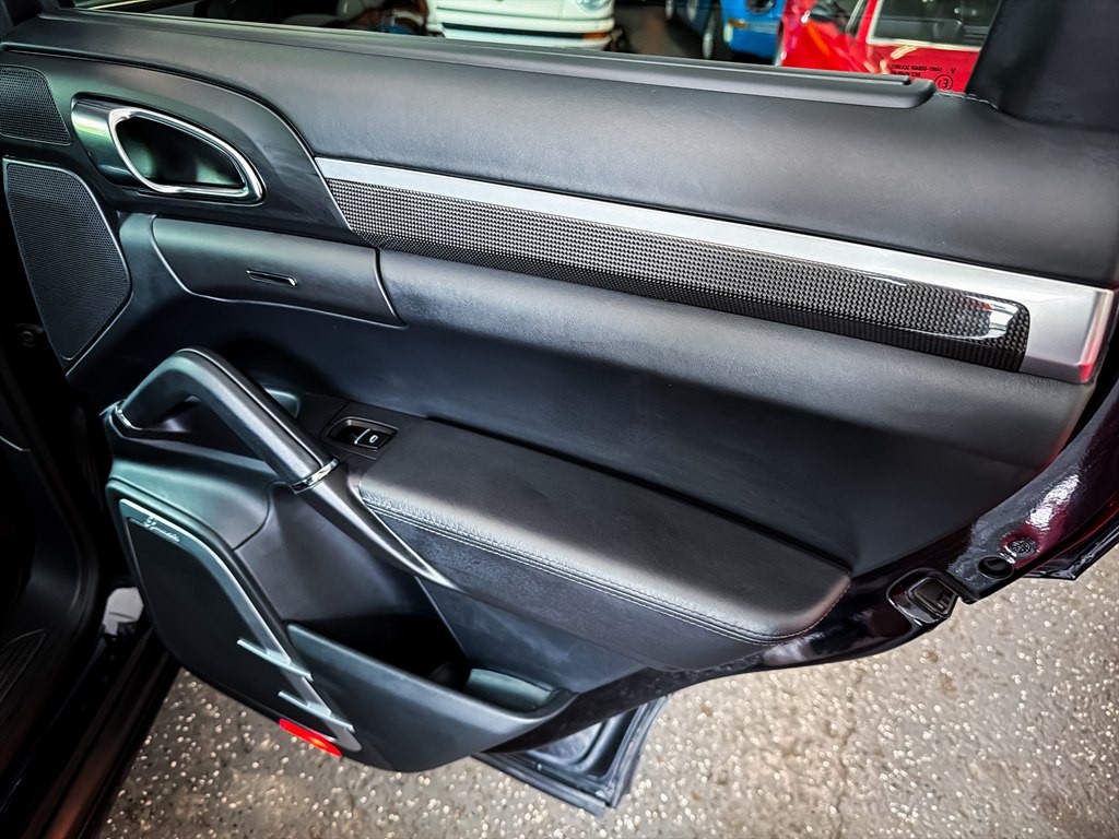 2014 Porsche Cayenne Image 11