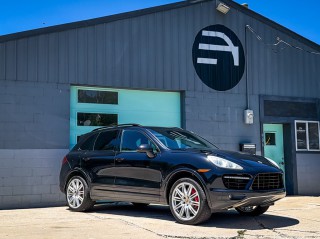 Image for 2014 Porsche Cayenne Turbo S ID: 7418462