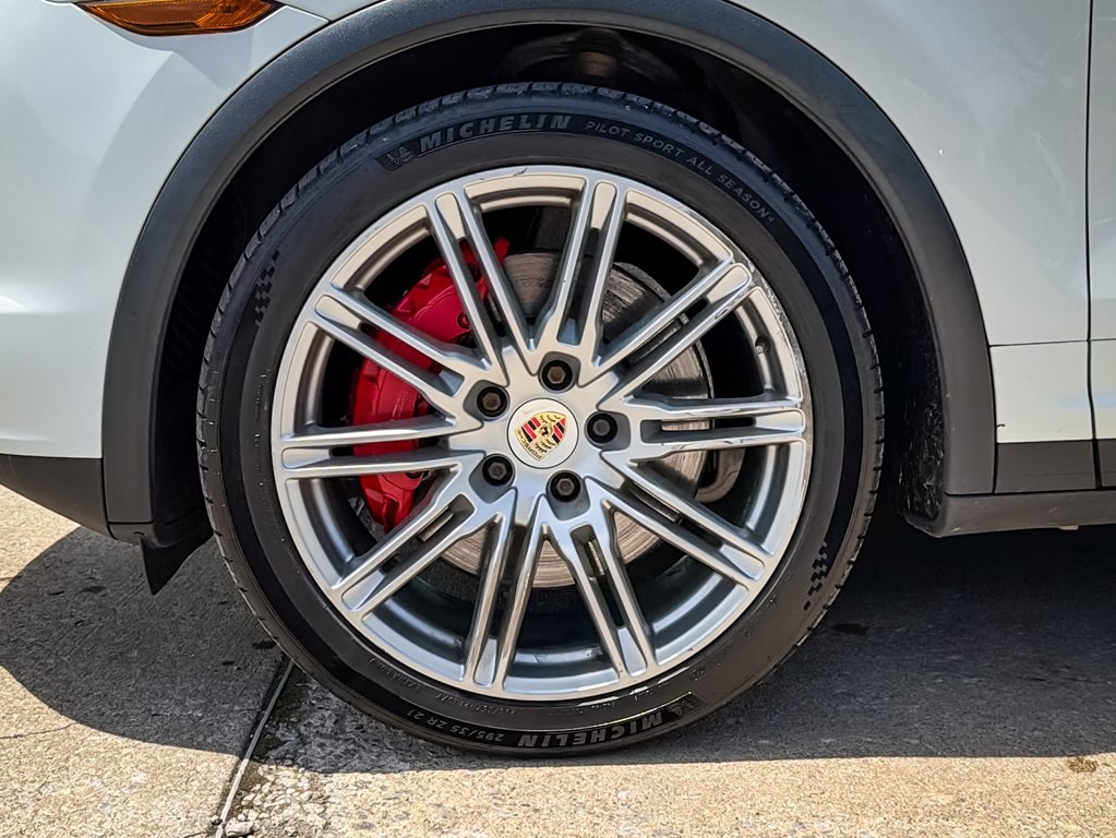 2013 Porsche Cayenne Image 5
