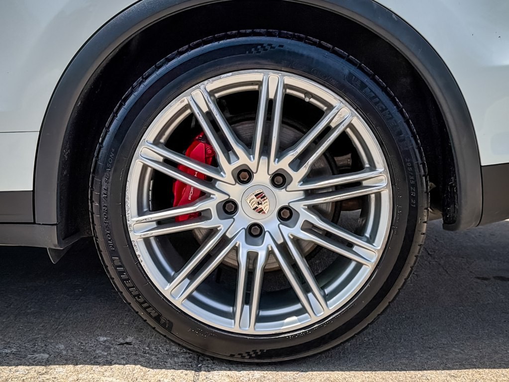 2013 Porsche Cayenne Image 6