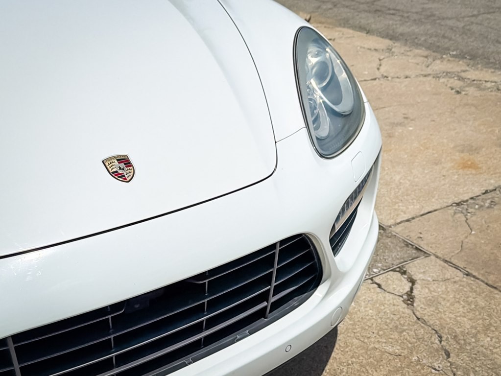 2013 Porsche Cayenne Image 8