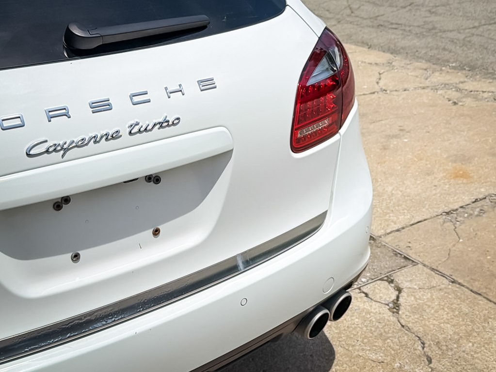 2013 Porsche Cayenne Image 15